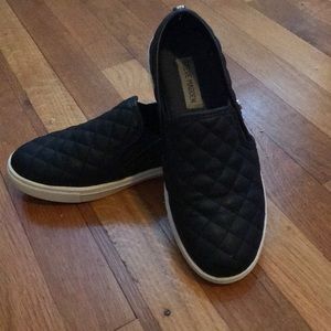Steve Madden Black Quilted Slip Ons